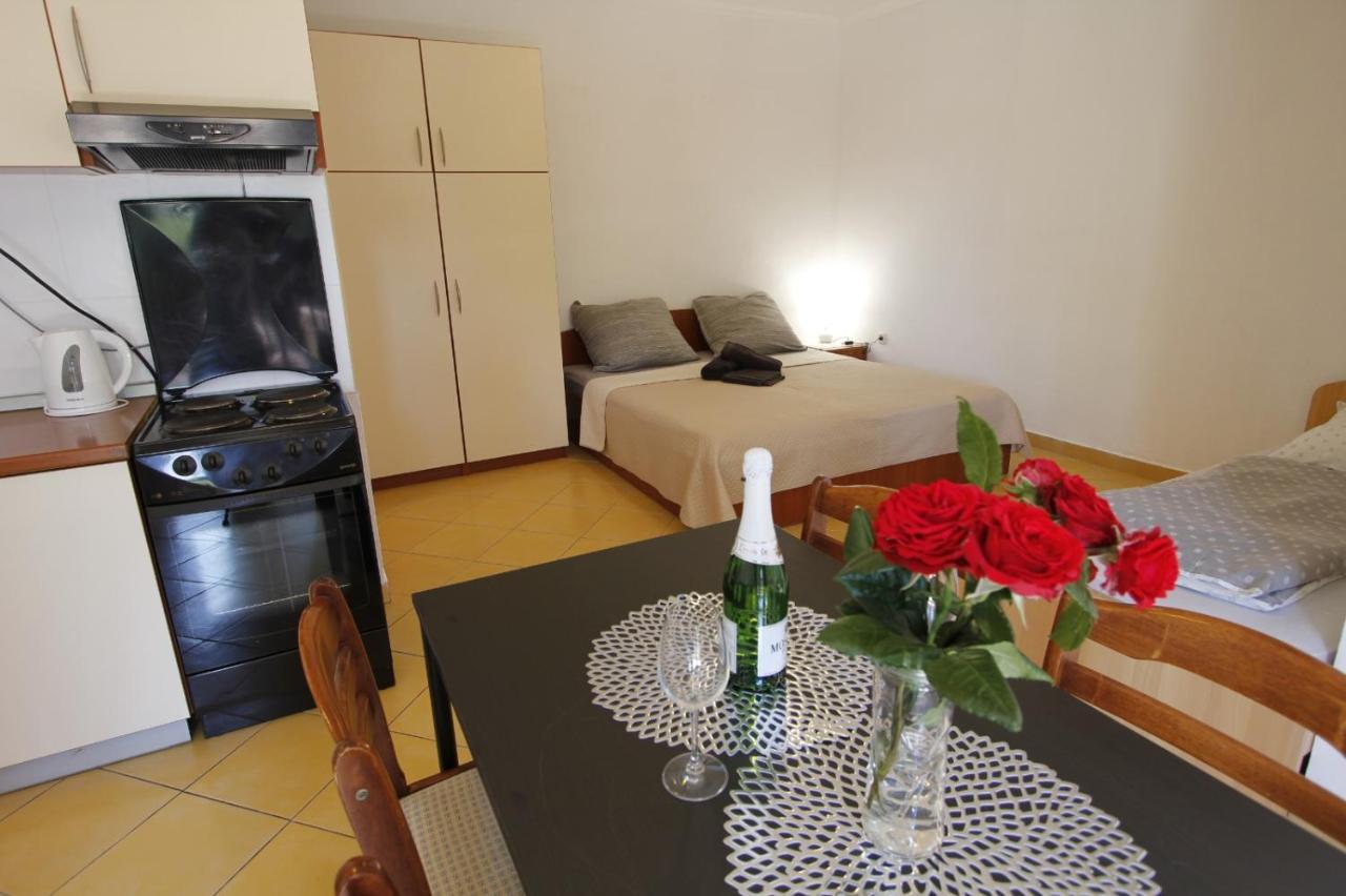 Apartmani Nika Bibinje Exterior foto